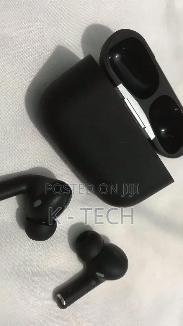 Airpods 4 (ANC) - main view