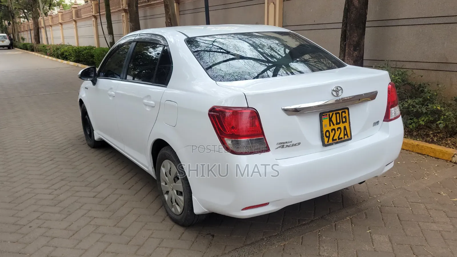 Toyota Axio 2014 Off white