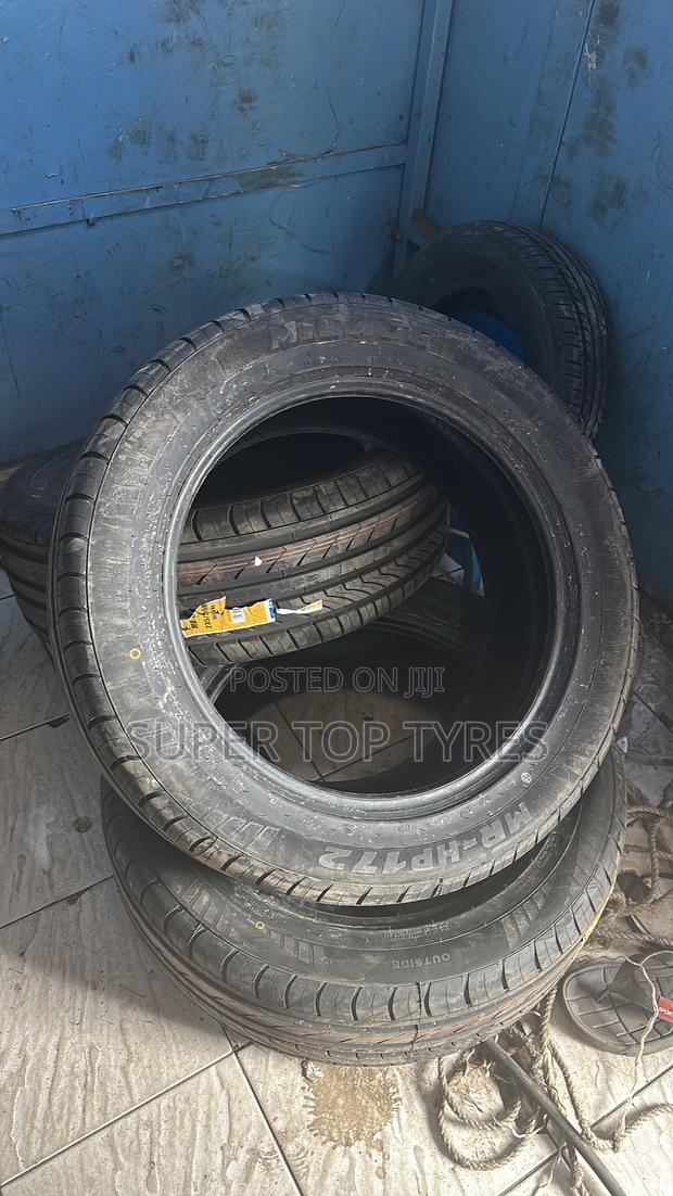 215/65r16 Mirage - thumbnail 2