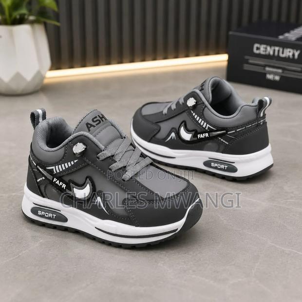 Kids Sneakers - thumbnail 2