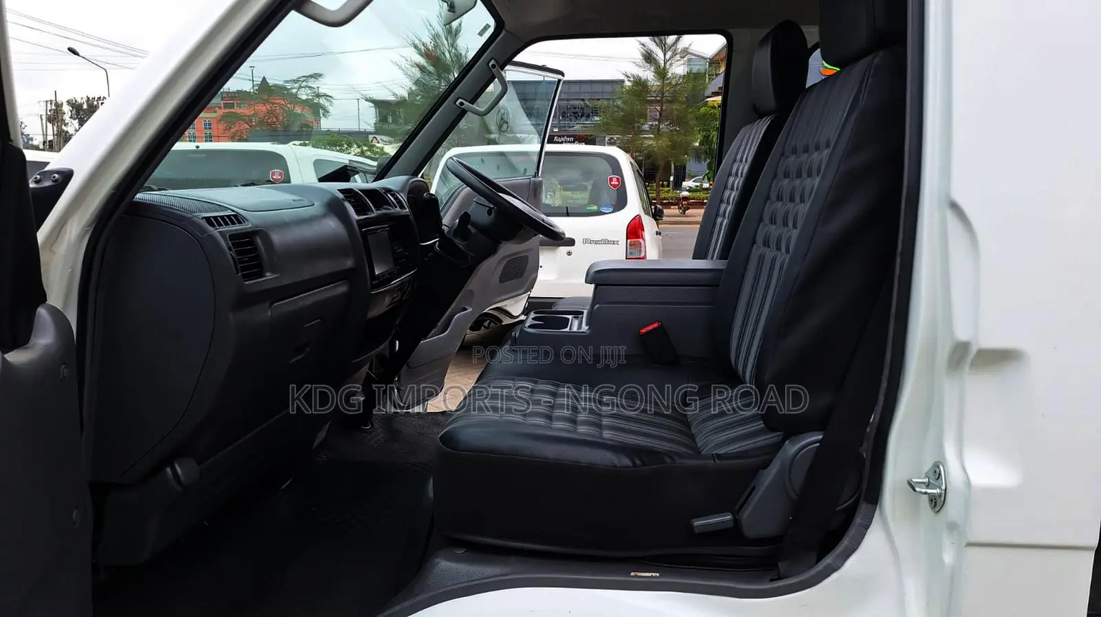 Mazda B 2020