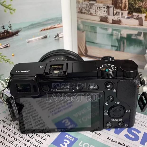SONY A6000 Mirrorless Camera With 19mm 55-210mm - thumbnail 3