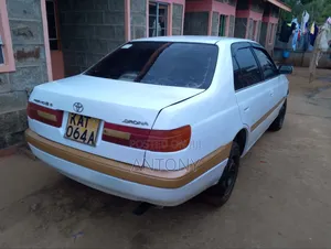 Toyota Premio 2002 White