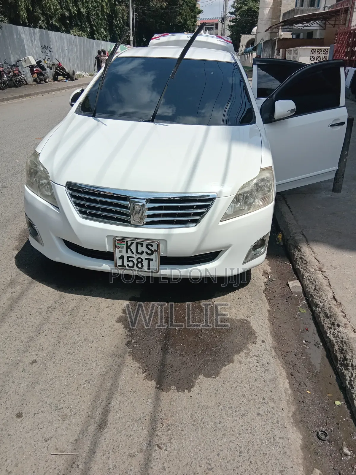Toyota Premio 2011 White