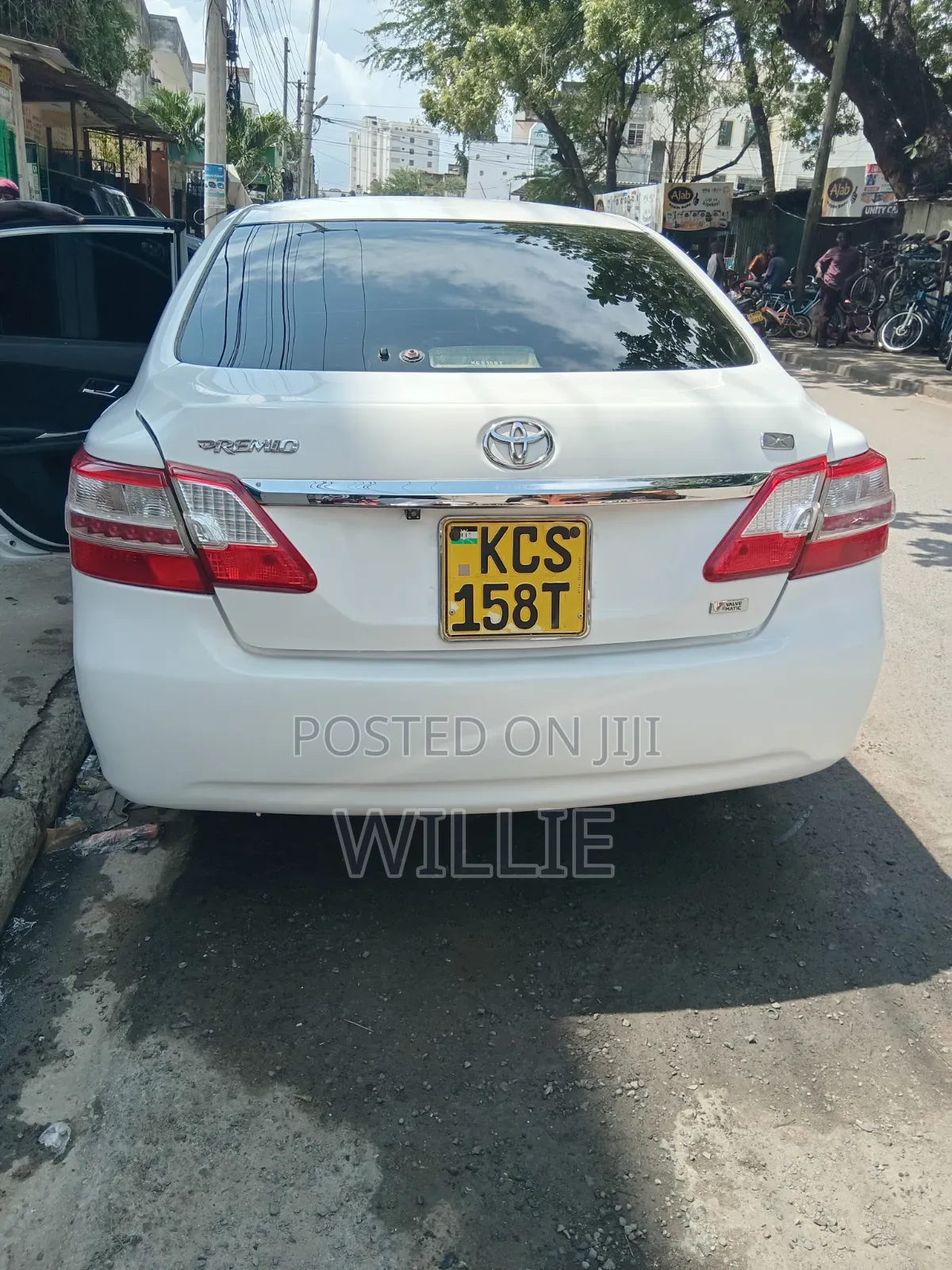 Toyota Premio 2011 White