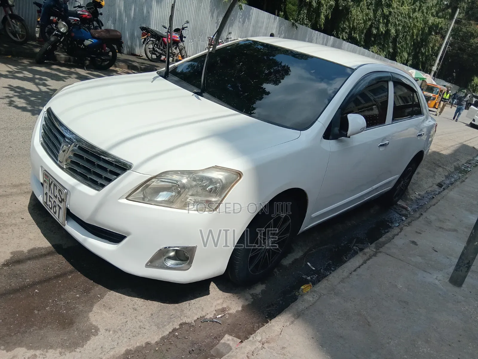 Toyota Premio 2011 White