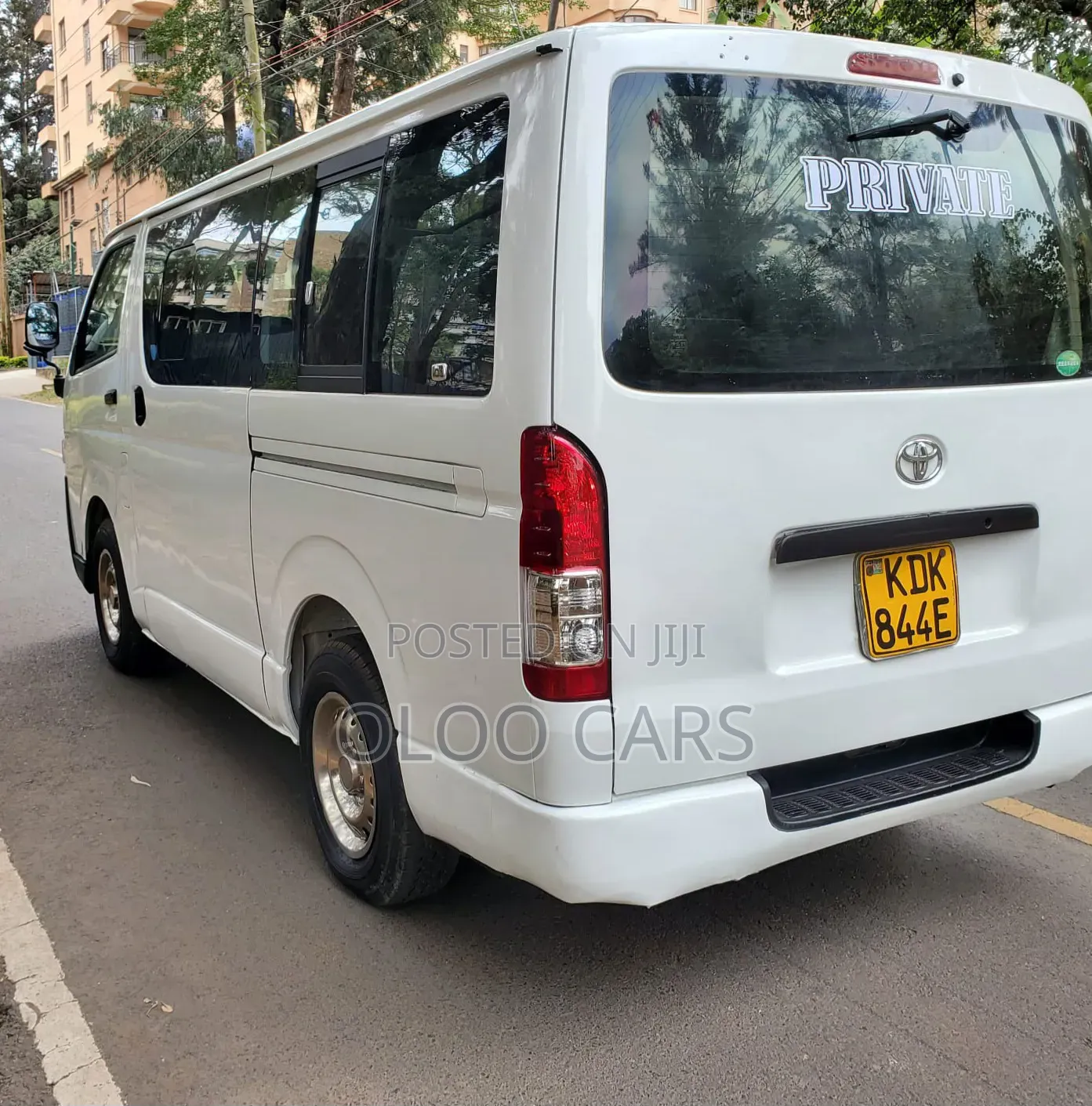 Toyota HiAce 2015 White