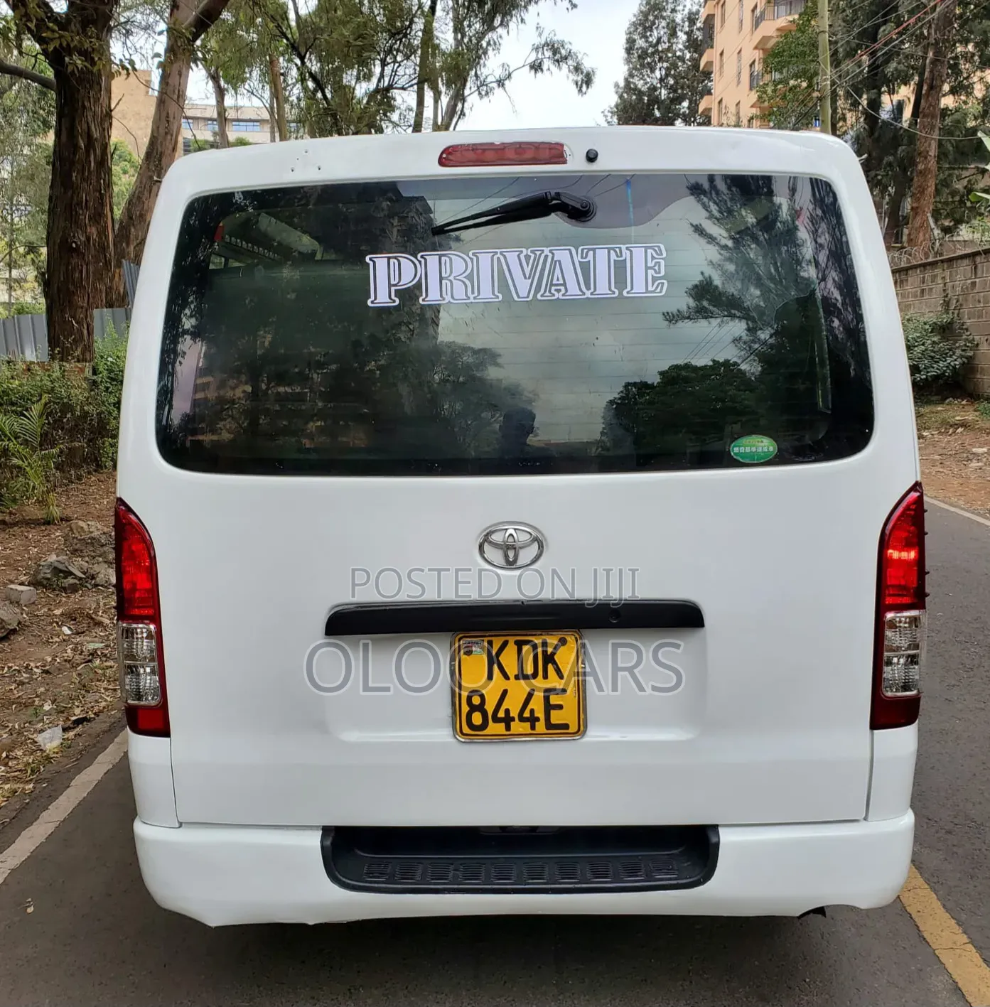 Toyota HiAce 2015 White