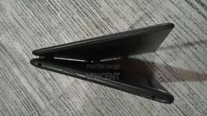 Laptop Dell Latitude 3190 2-in-1 4GB Intel SSD 256GB