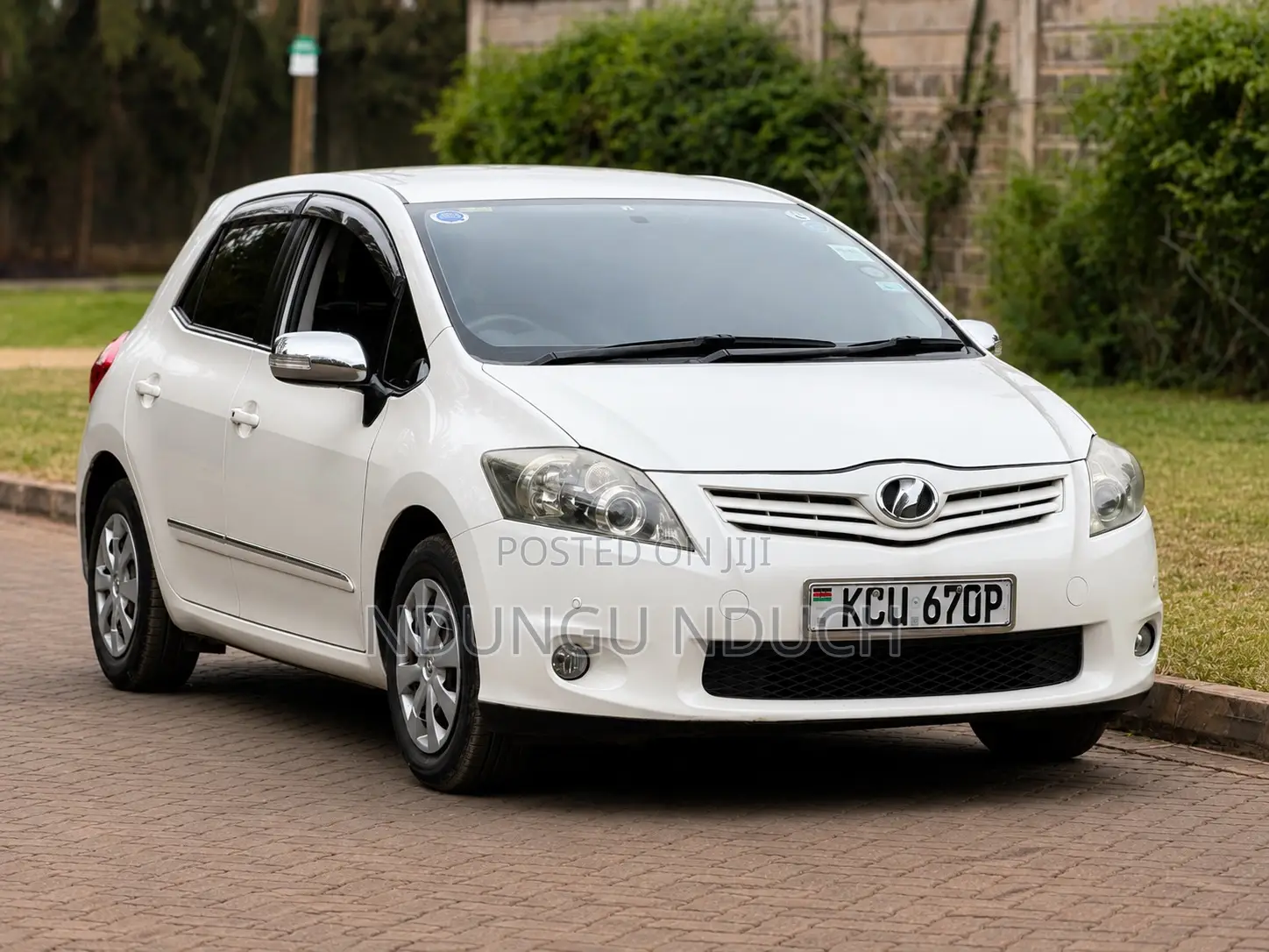 Toyota Auris 2012 White