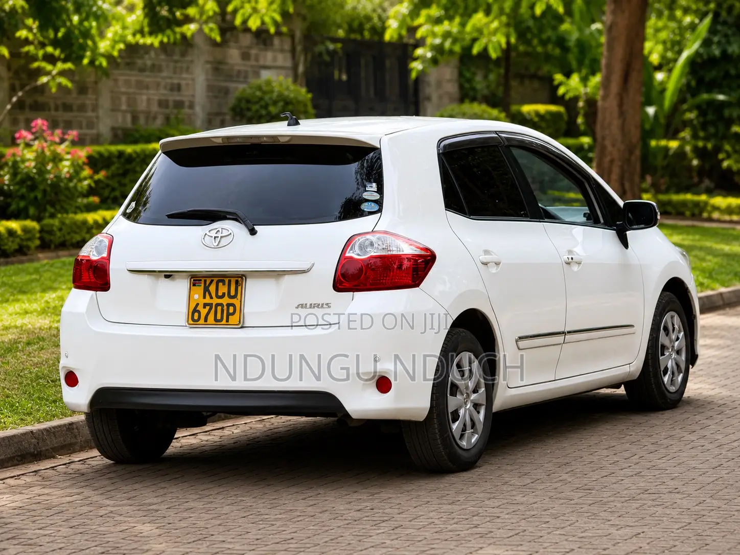 Toyota Auris 2012 White