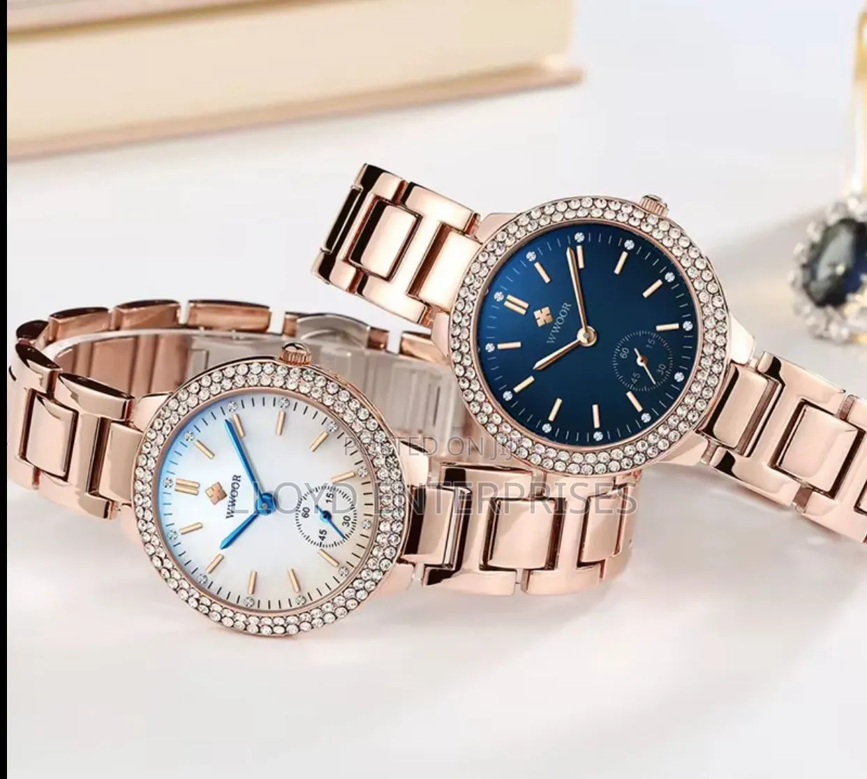 *Wwoor Ladies Watch #8854*