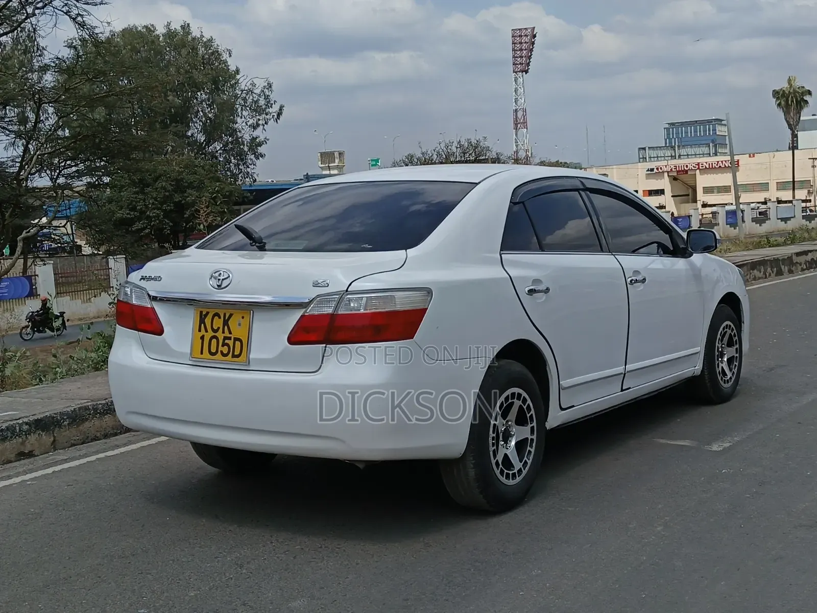 Toyota Premio 2010 White