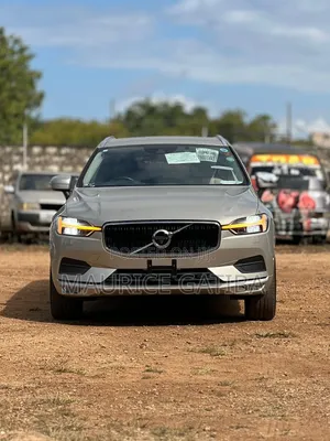 Volvo XC60 2019 Gold