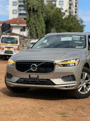 Volvo XC60 2019 Gold
