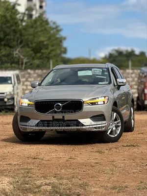 Volvo XC60 2019 Gold