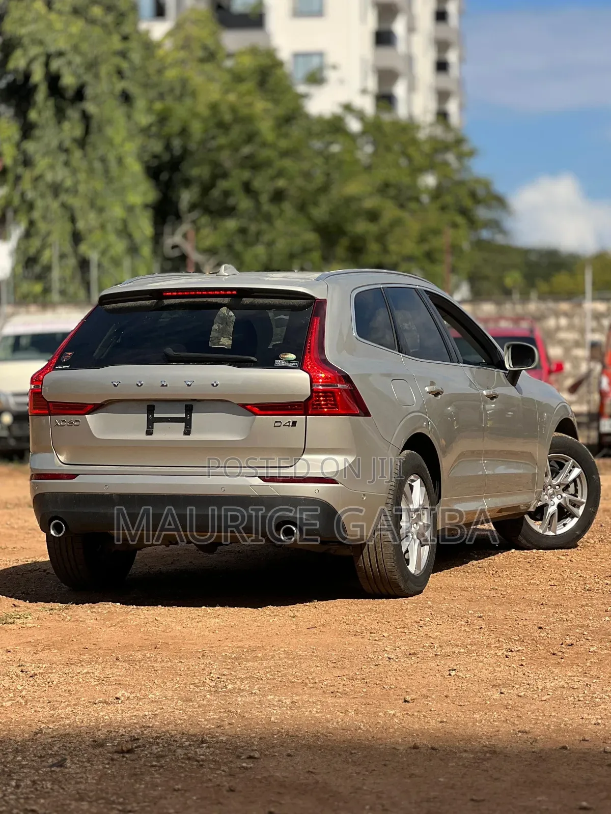 Volvo XC60 2019 Gold
