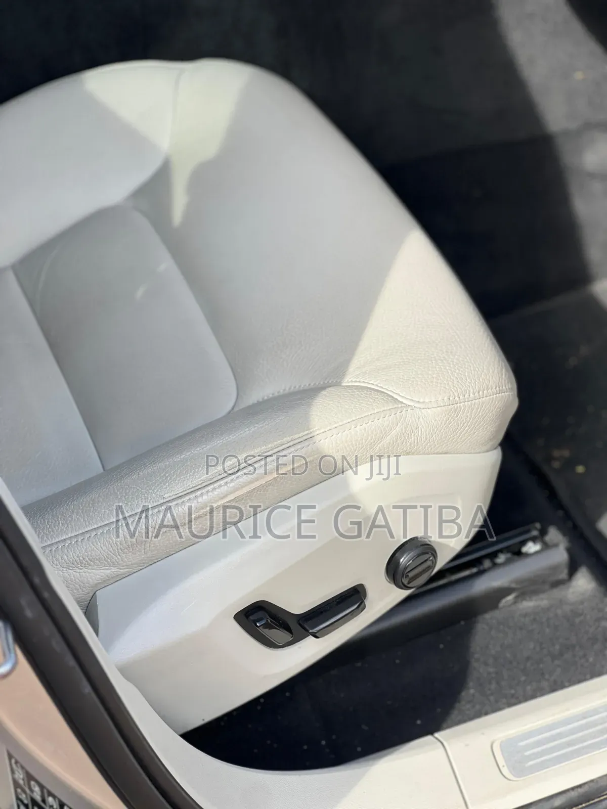 Volvo XC60 2019 Gold