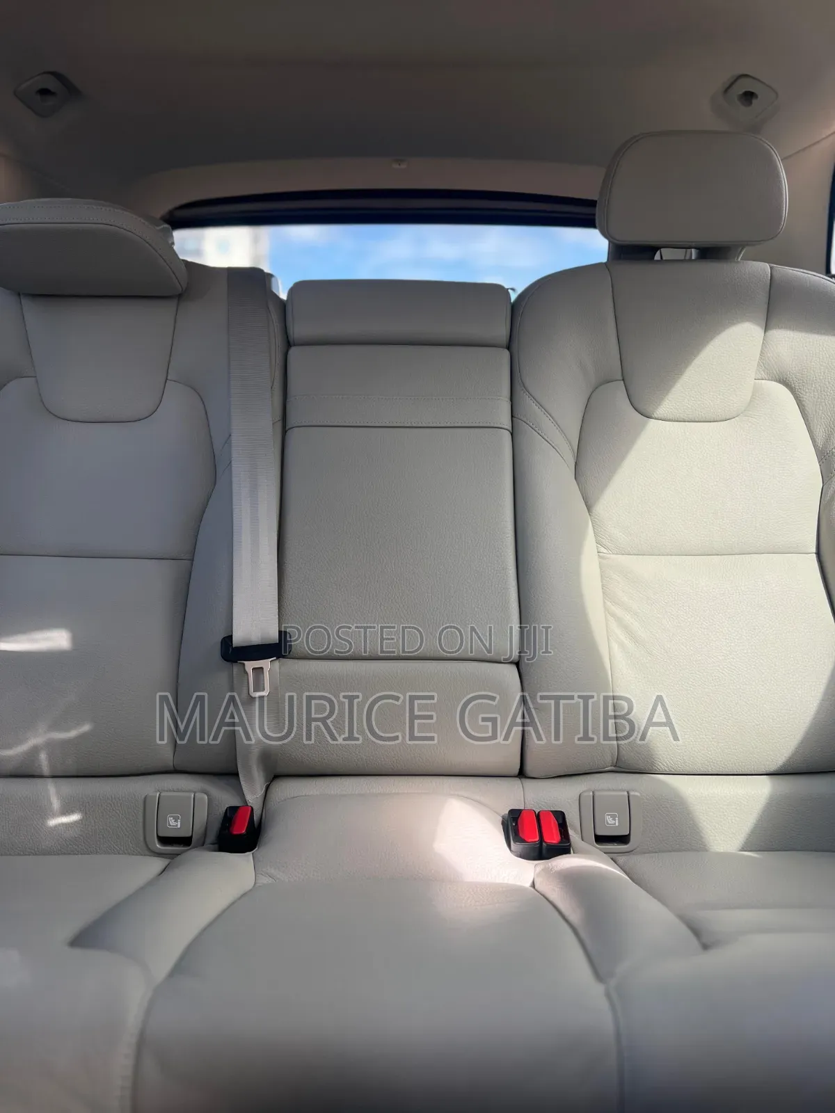 Volvo XC60 2019 Gold
