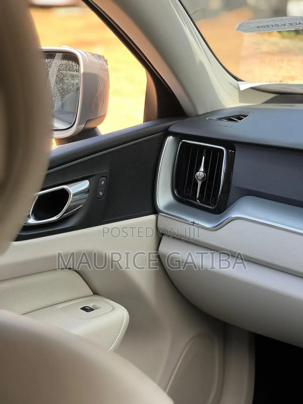 Volvo XC60 2019 Gold