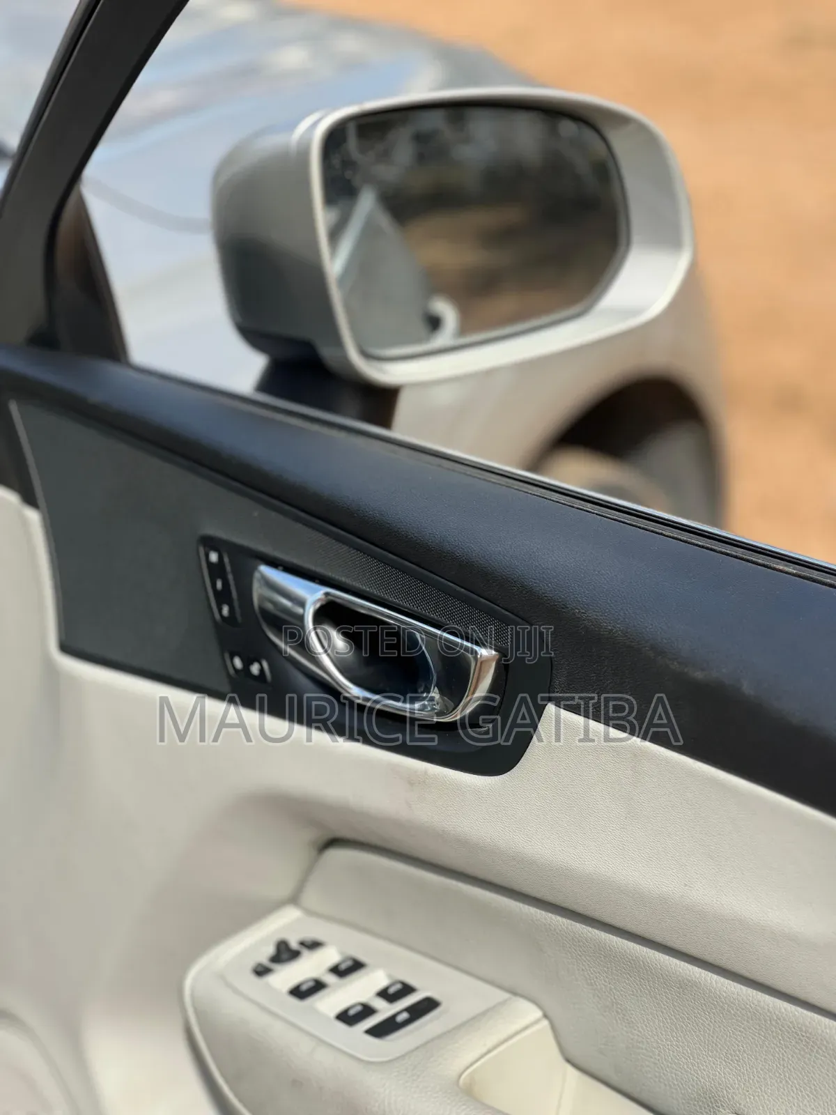Volvo XC60 2019 Gold