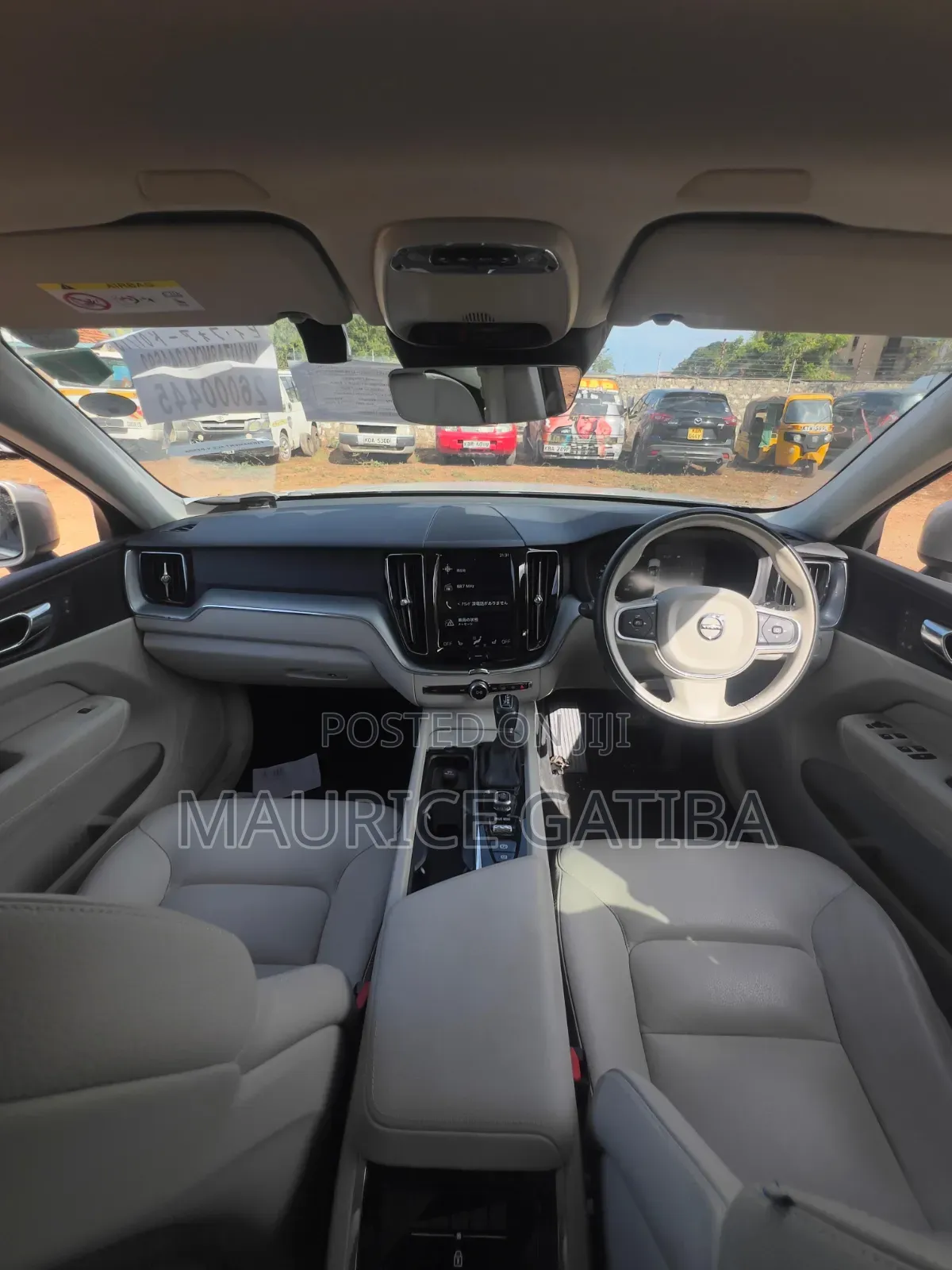 Volvo XC60 2019 Gold