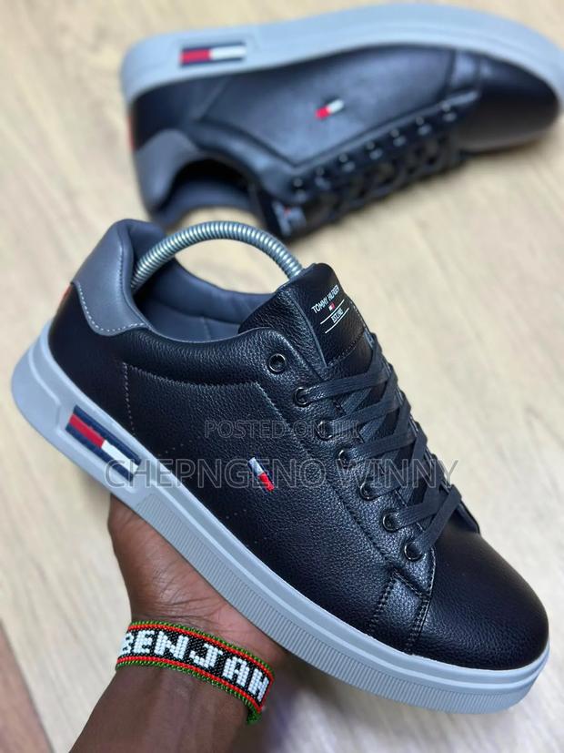 Tommy Good Quality Shoes - thumbnail 2
