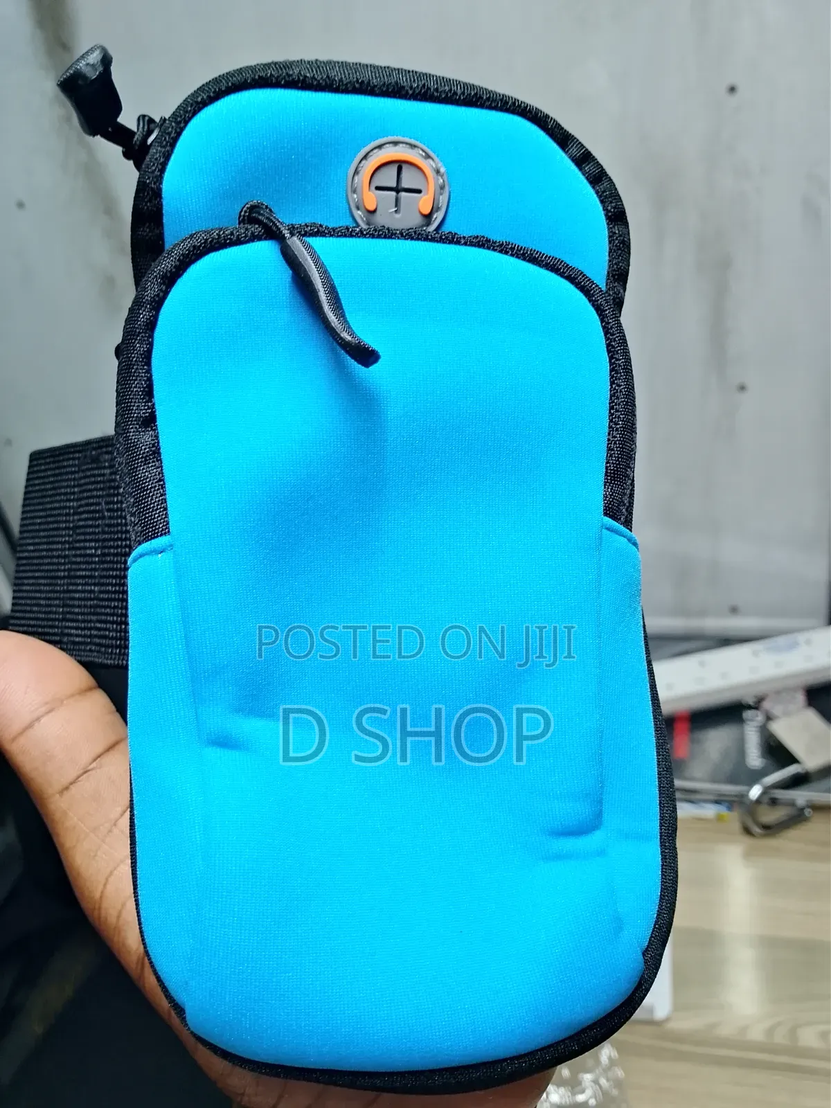 **Armband Phone Holder**