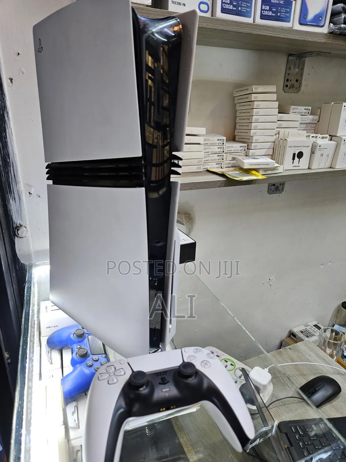 Pre-Owned PS5 Pro With Disc Drive