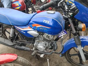 TVS HLX Plus ES 2025 Blue