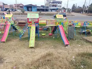 Kindergarten Swings Set