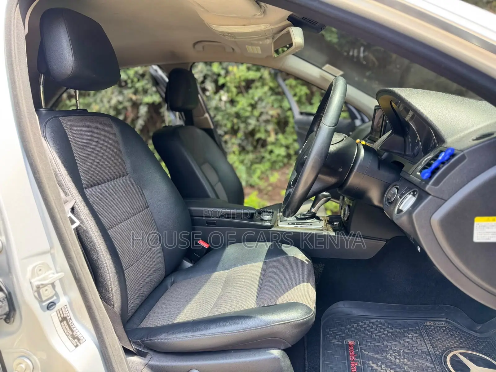 Mercedes-Benz C250 2010 Silver