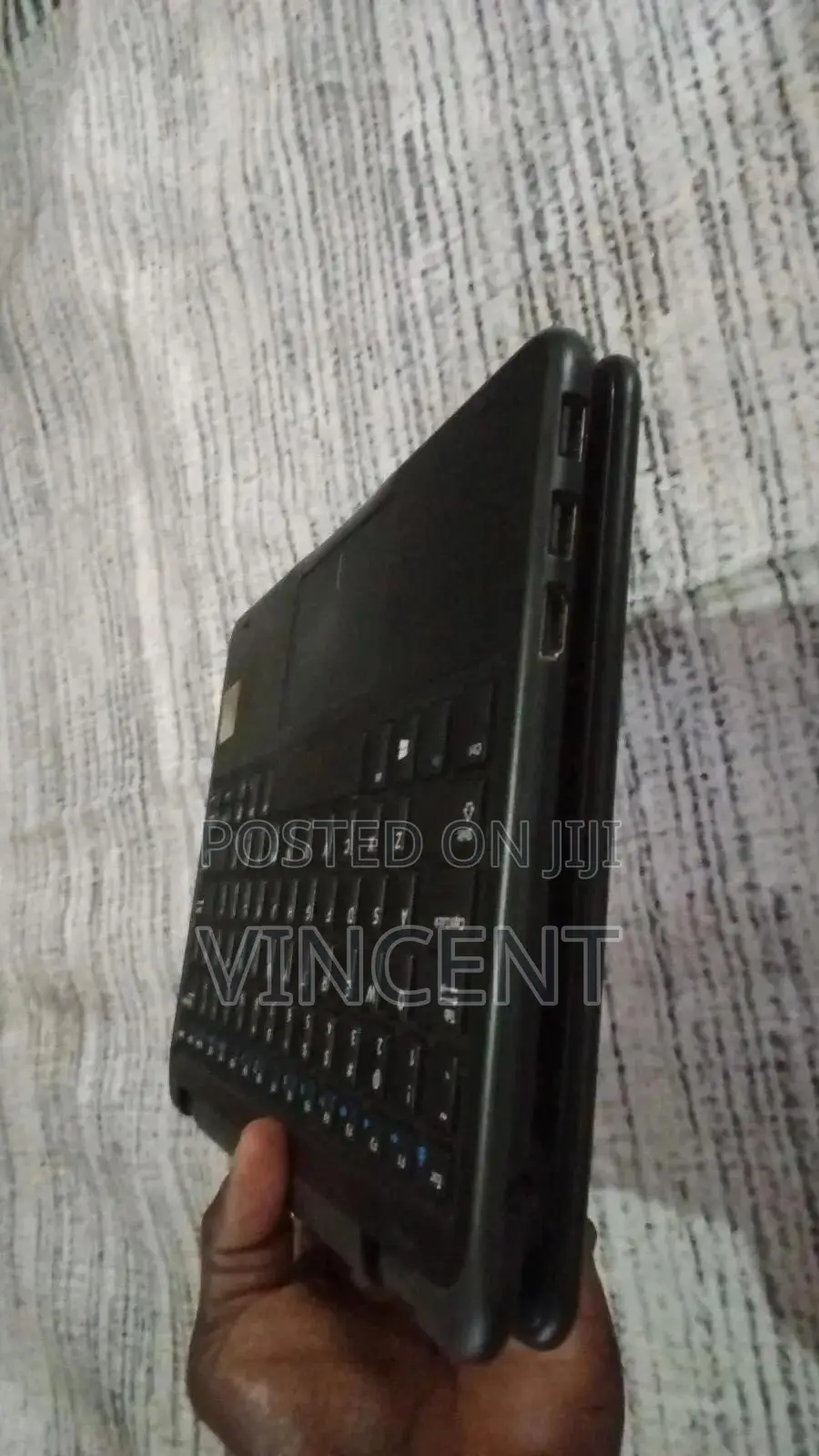 Laptop Dell Latitude 3190 2-in-1 4GB Intel SSD 256GB
