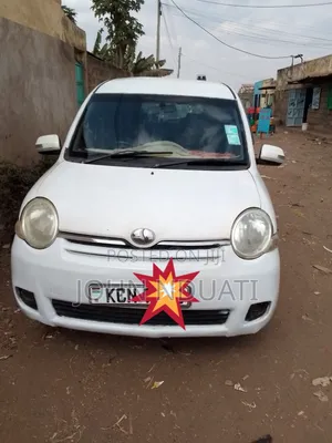 Toyota Sienta 2010 White