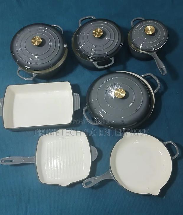 11pc Cast Iron Cookware Set - thumbnail 2