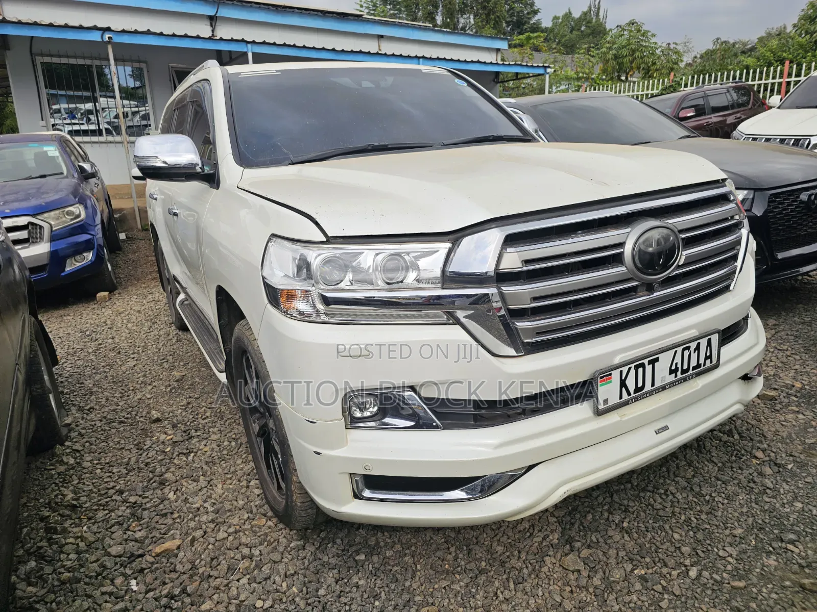 Toyota Land Cruiser 2018 White