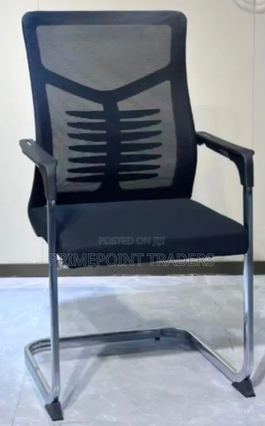 Executive Secretarial Office Chair – Ergonomic Comfort for Everyday Pr