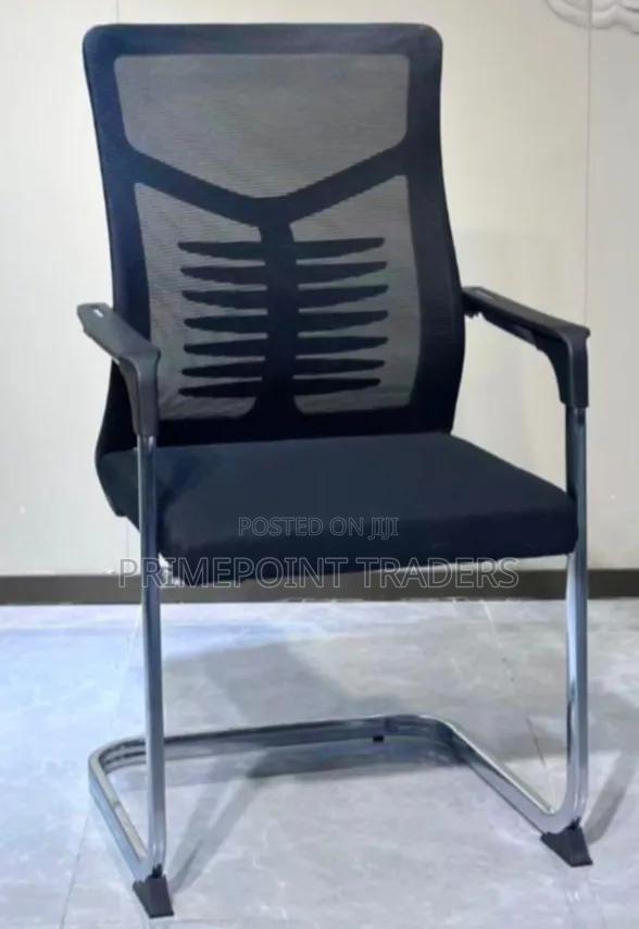 Executive Secretarial Chair – Stylish, Adjustable Durable - main view
