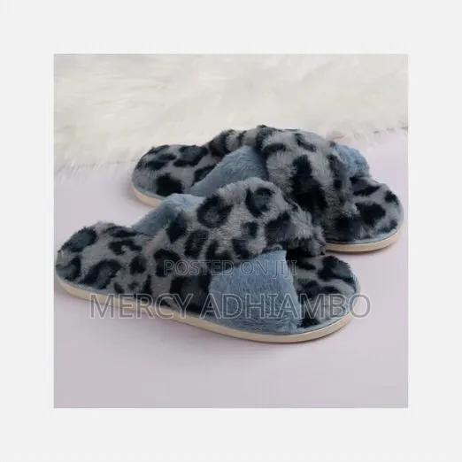 Female Sandals - thumbnail 2
