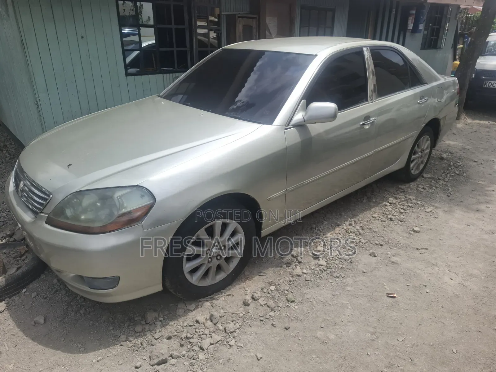 Toyota Mark II 2004 Silver
