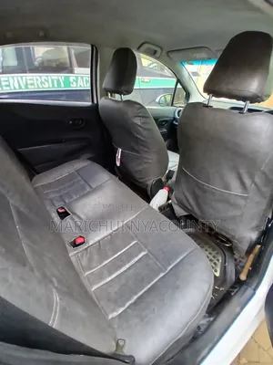 Toyota Vitz 2014 Pearl