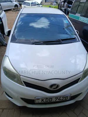 Toyota Vitz 2014 Pearl