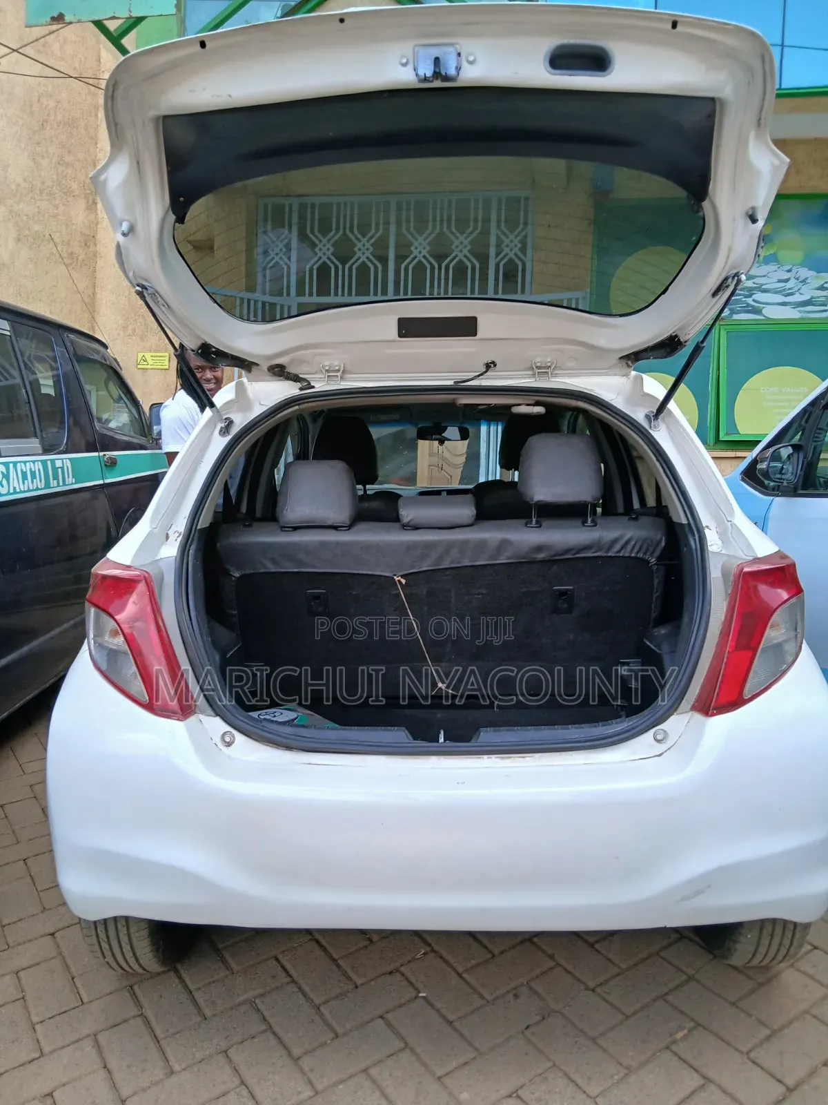 Toyota Vitz 2014 Pearl