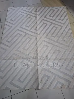 American Carpet Size 5 by 8