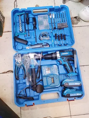 New Makita Cordless Drill Set/Makita Cordless Drill Set