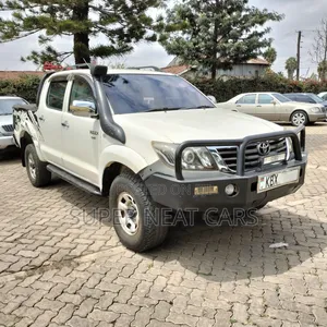 Toyota Hilux 2007 White