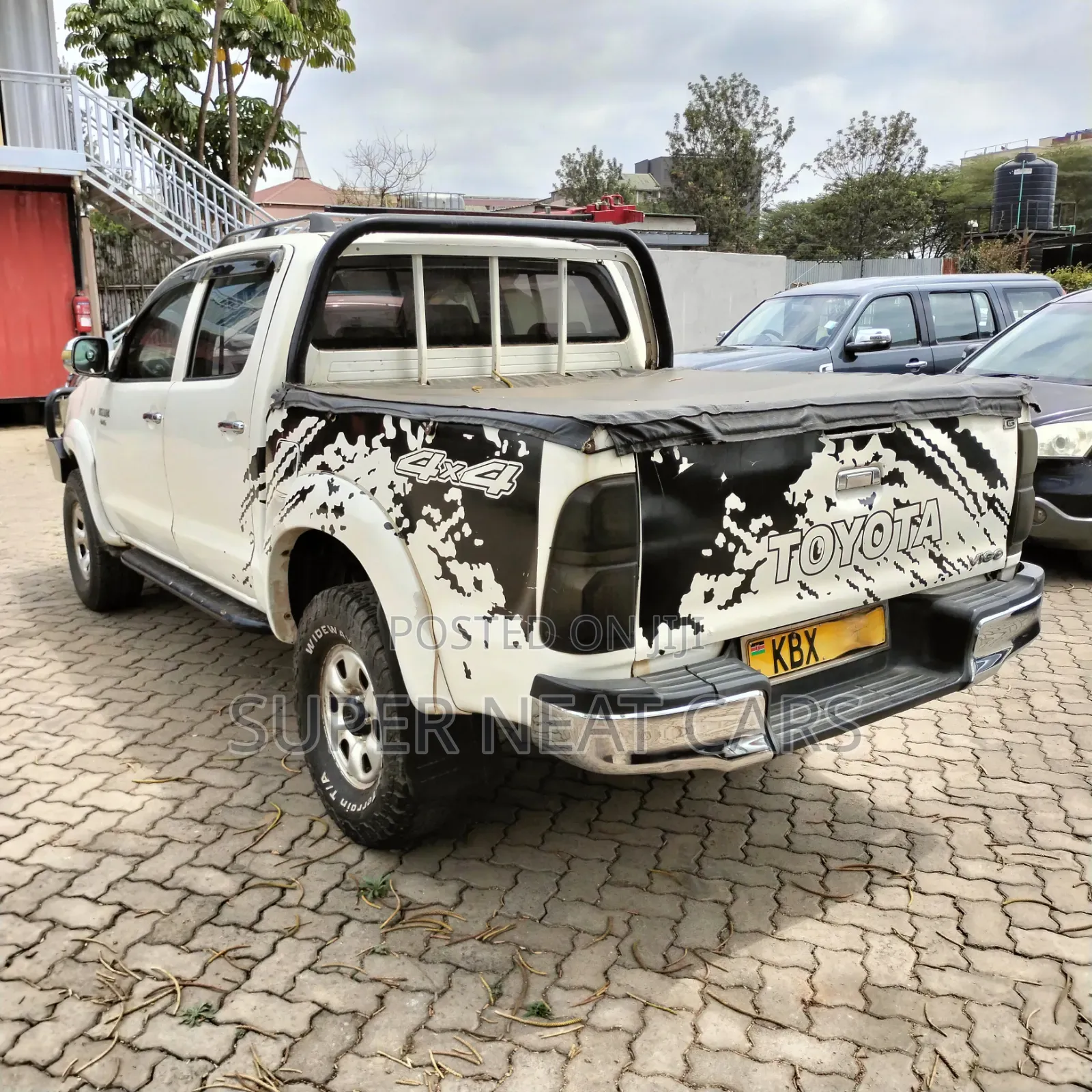 Toyota Hilux 2007 White