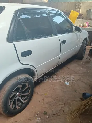 Toyota Corolla 2003 White