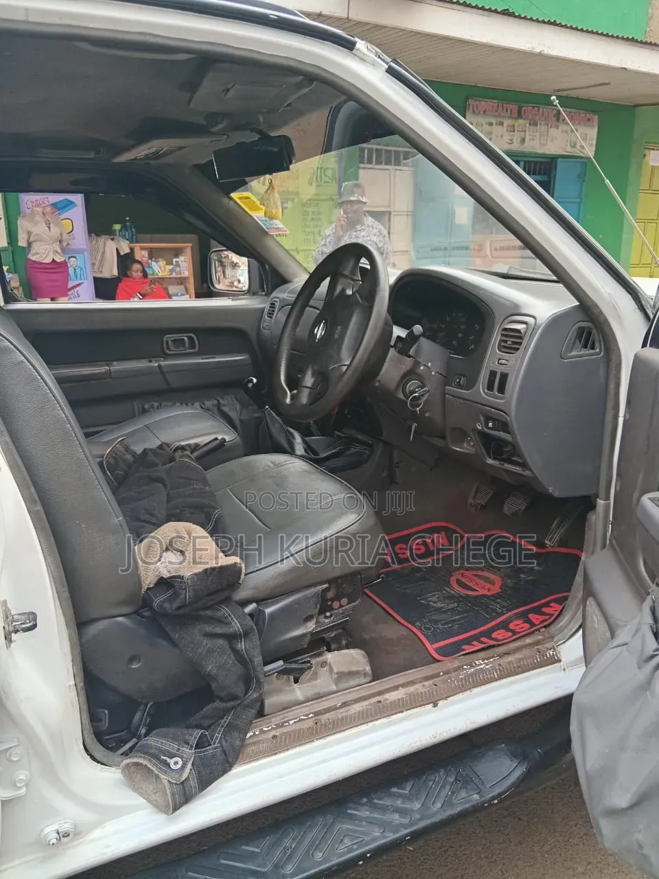 Nissan Hardbody 2002 White