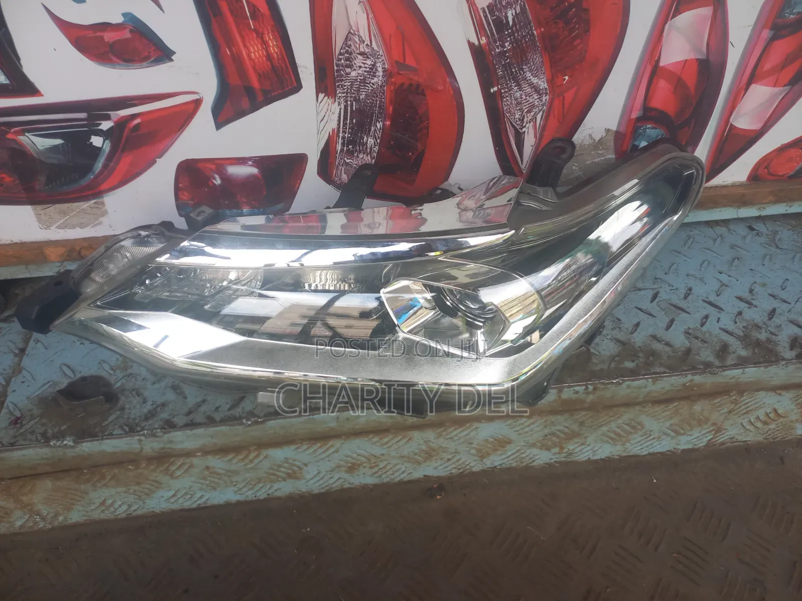 Axio 165 Headlight Part No D